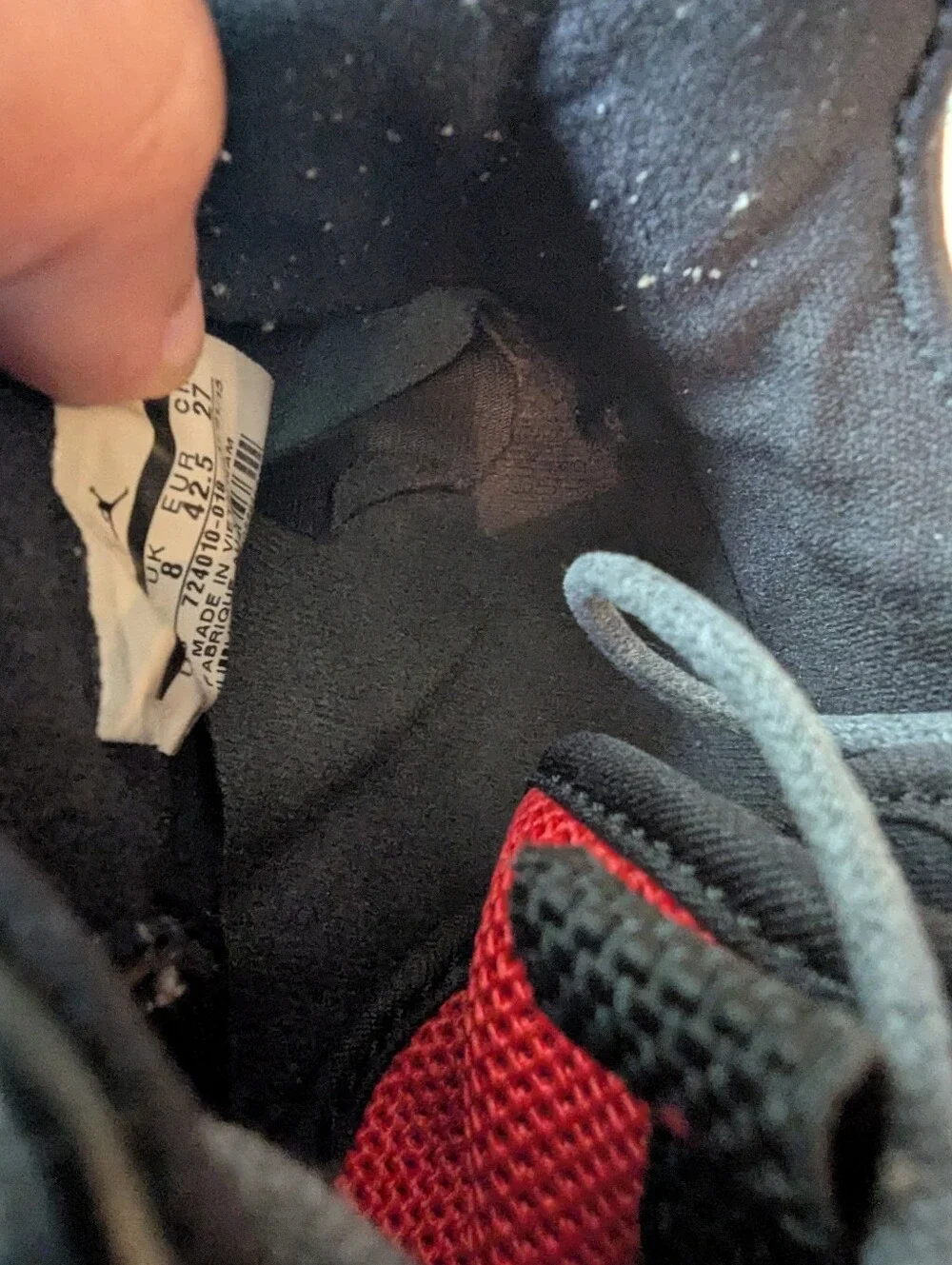 Jordan Men's Red and Black Low-Top Sneakers